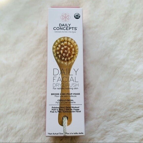 Daily Concepts Daily Facial Dry Brush Beechwood Wood Handle Soft Nylon Bristles - Picture 4 of 9